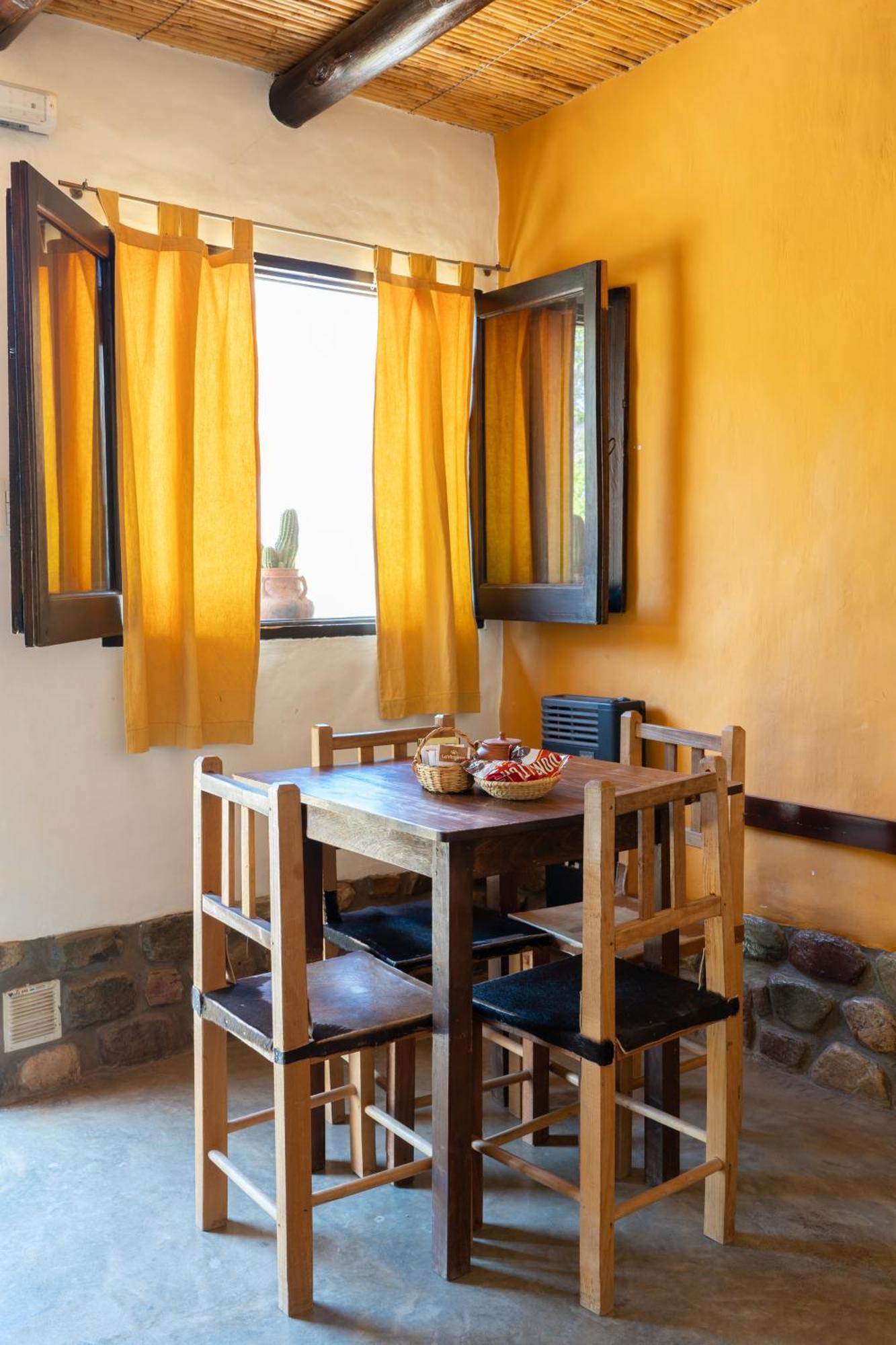 Posada Suri Huasi Tilcara Bagian luar foto